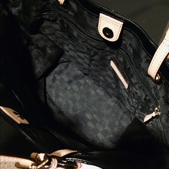 *Sold* Michael Kors | Jet Set Purse/Tote - Picture 4 of 8